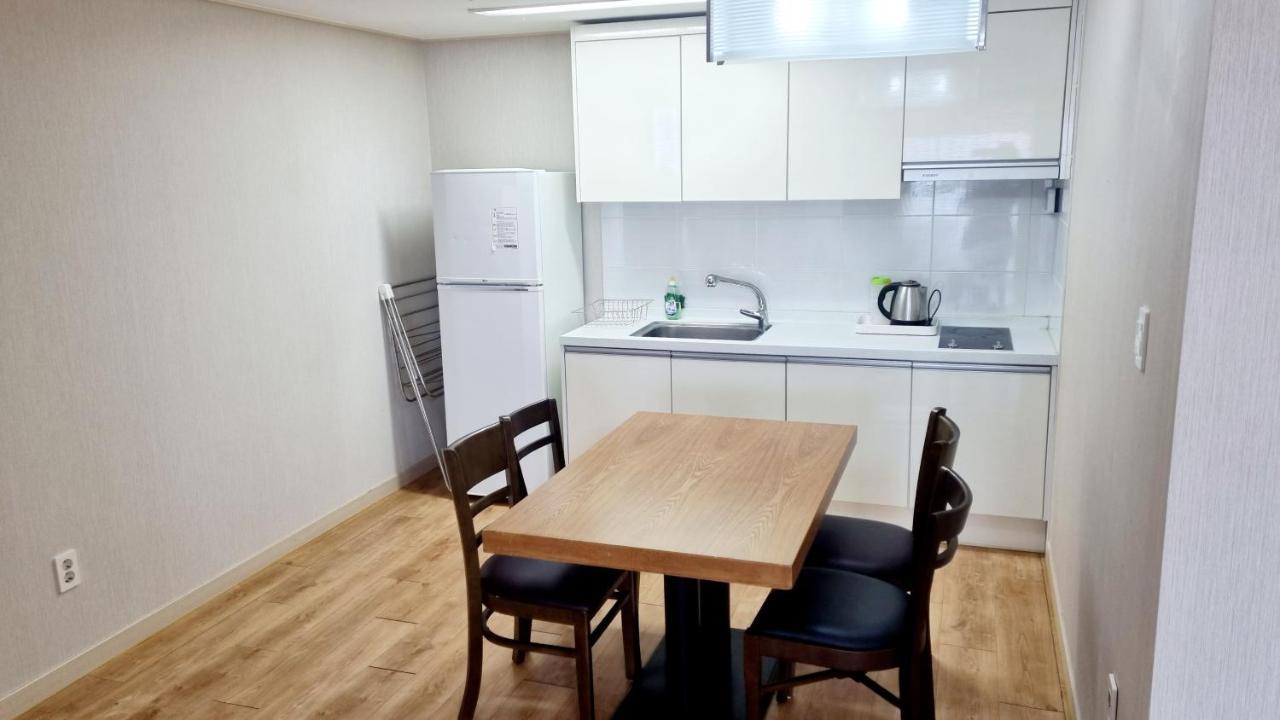Hi Jeju Hotel Εξωτερικό φωτογραφία