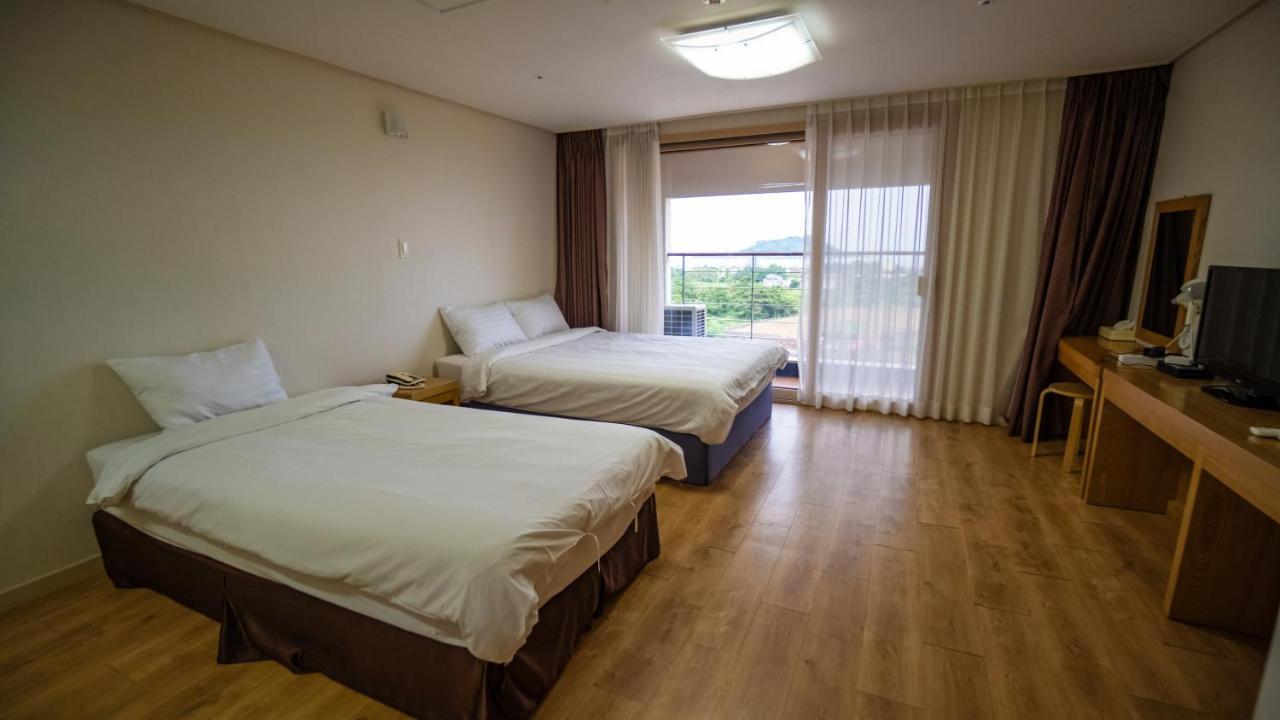 Hi Jeju Hotel Εξωτερικό φωτογραφία