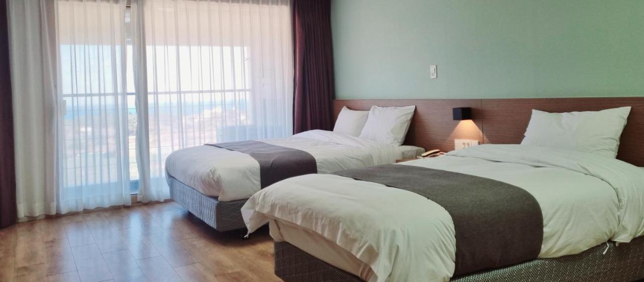 Hi Jeju Hotel Εξωτερικό φωτογραφία