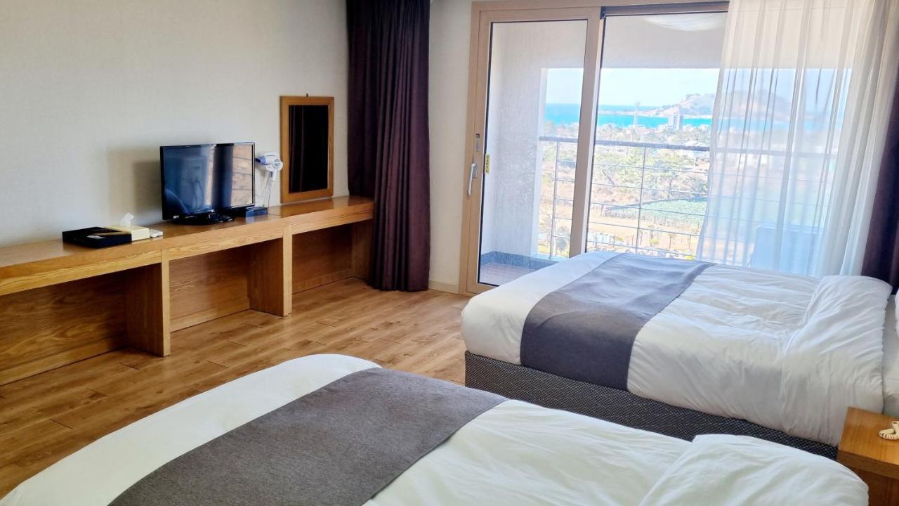 Hi Jeju Hotel Εξωτερικό φωτογραφία