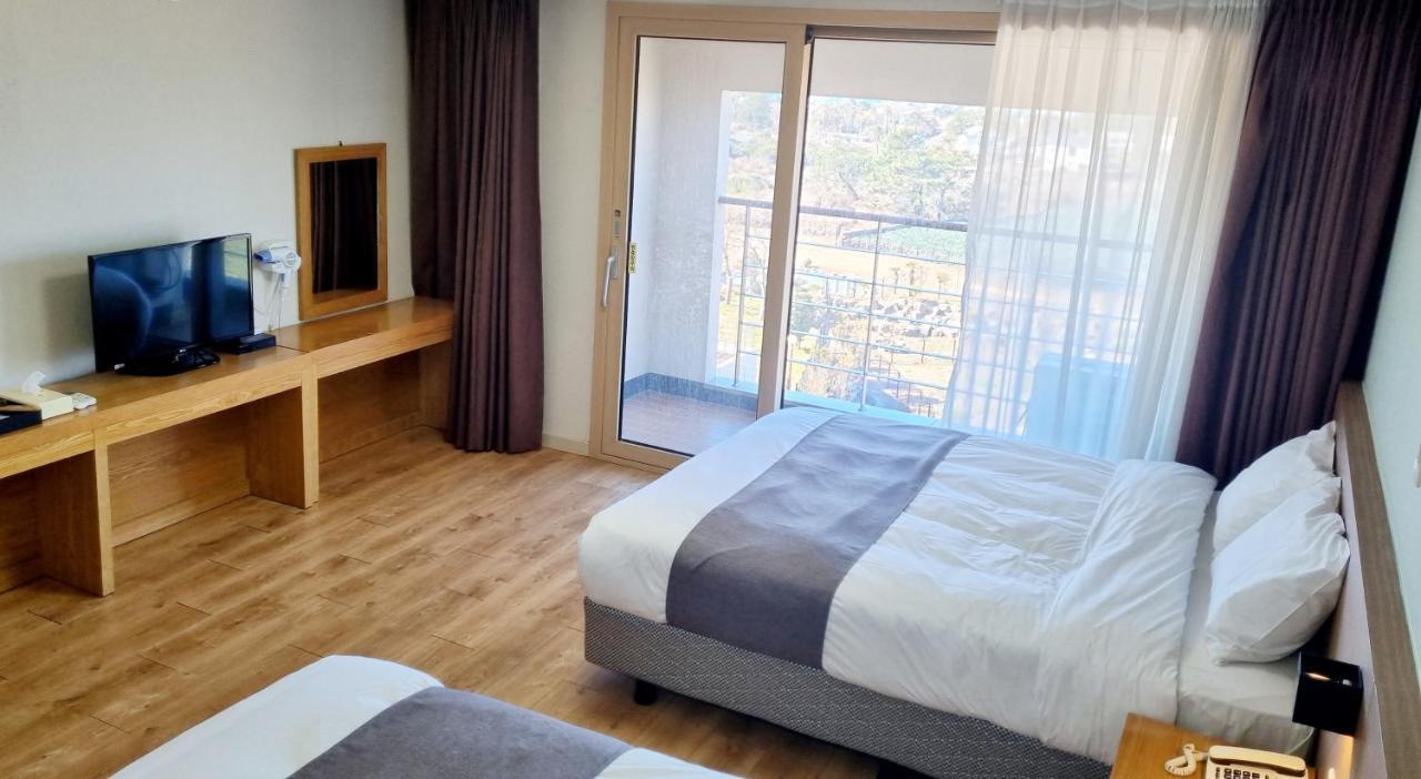Hi Jeju Hotel Εξωτερικό φωτογραφία
