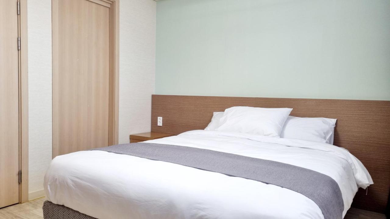 Hi Jeju Hotel Εξωτερικό φωτογραφία