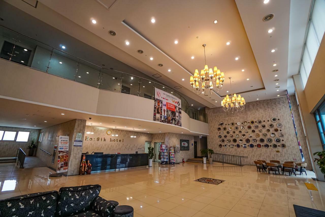 Hi Jeju Hotel Εξωτερικό φωτογραφία